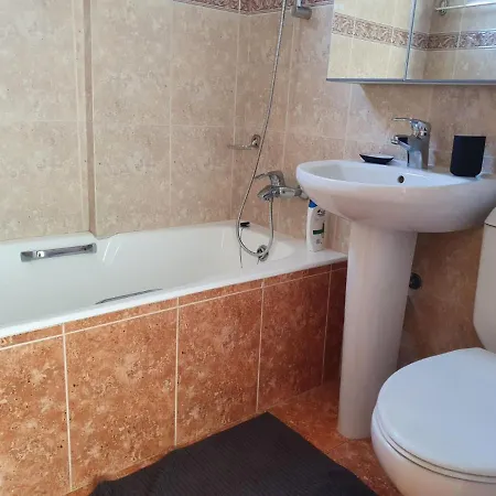 Open Views Apartman *