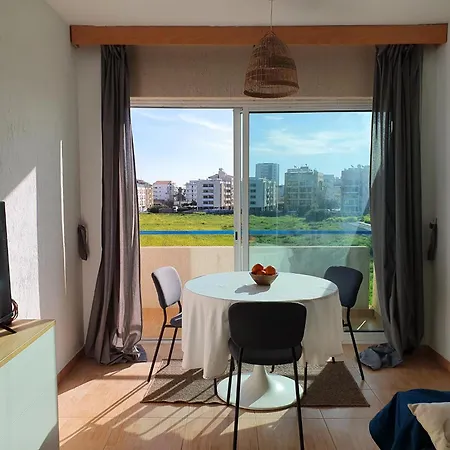 Open Views Apartman *